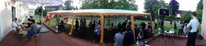 Gemütliches Networking bei gutem Essen & Wetter!